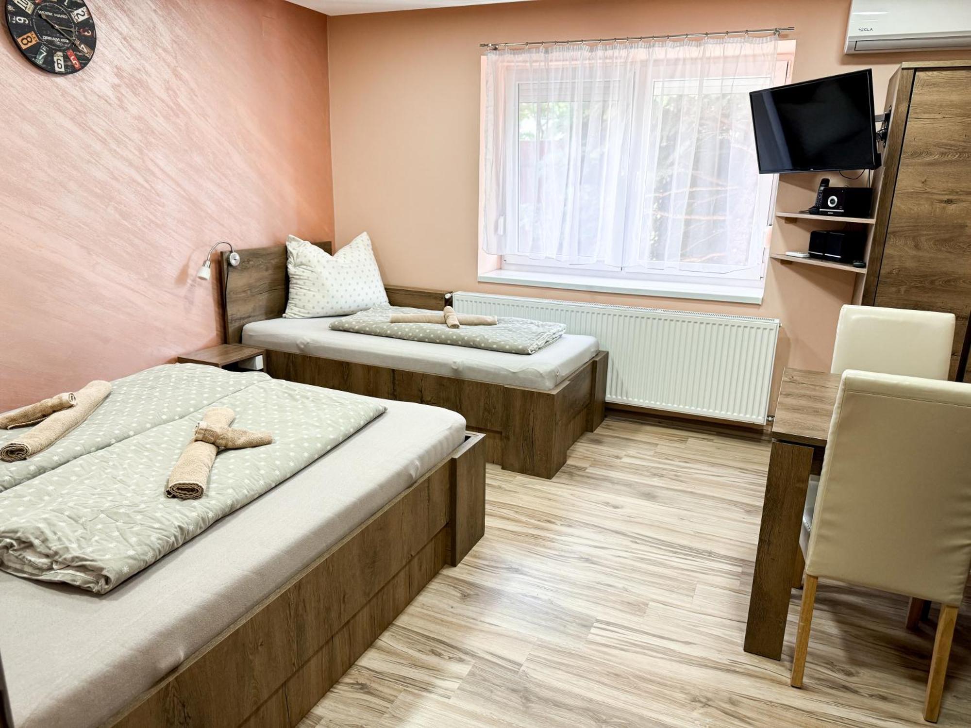 Kk Apartment Backa Topola Exterior photo